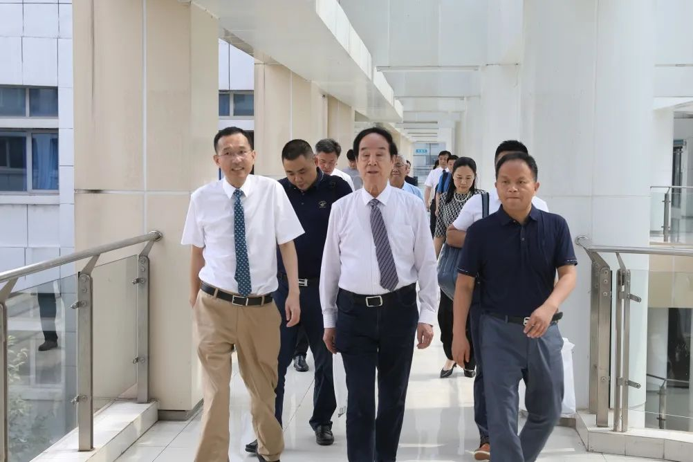 以名師授課 耀健康之路丨我院召開《醫(yī)院高質(zhì)量發(fā)展—管理創(chuàng)新培訓(xùn)》（第一期）